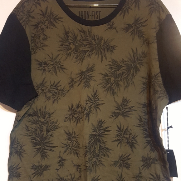 T-shirt - Picture 1 of 4